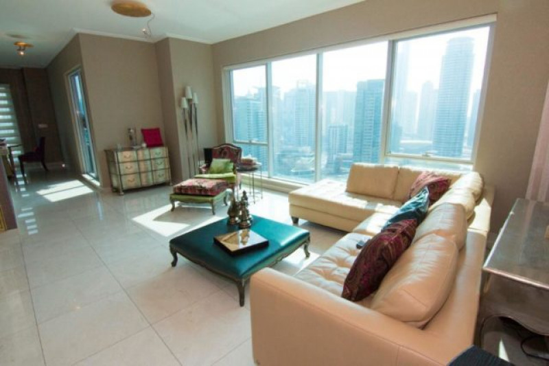 Apartment in United Arab Emirates, in Dubai Marina