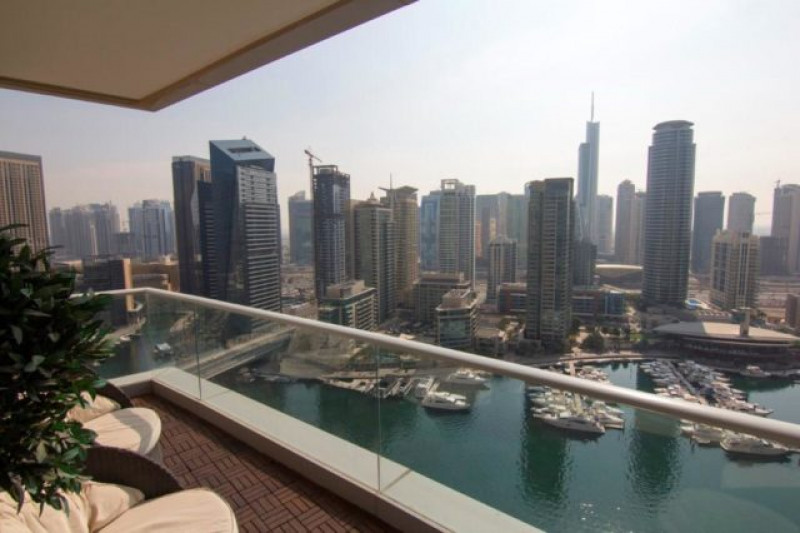 Apartment in United Arab Emirates, in Dubai Marina